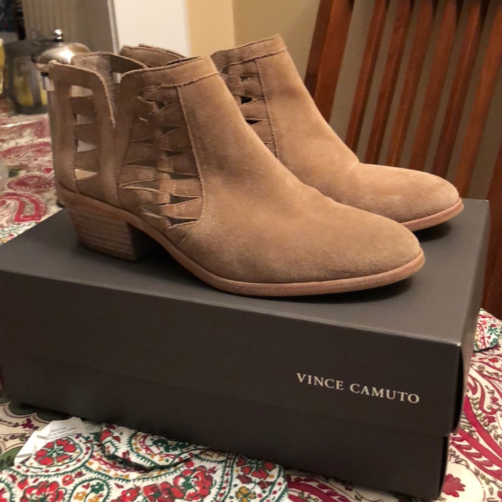 Vince Camuto Peera booties
